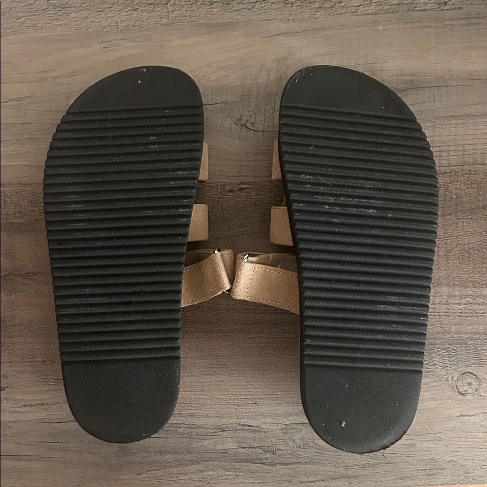 Steve Madden Beige Slide Sandals - Picture 2 of 2